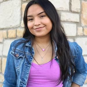 Meet your Posher, Fernanda